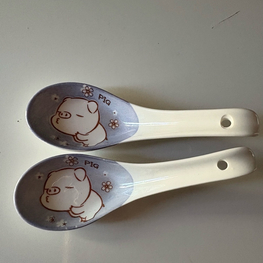White Ceramic Piggy Asian Soup Spoon 5" set of 2